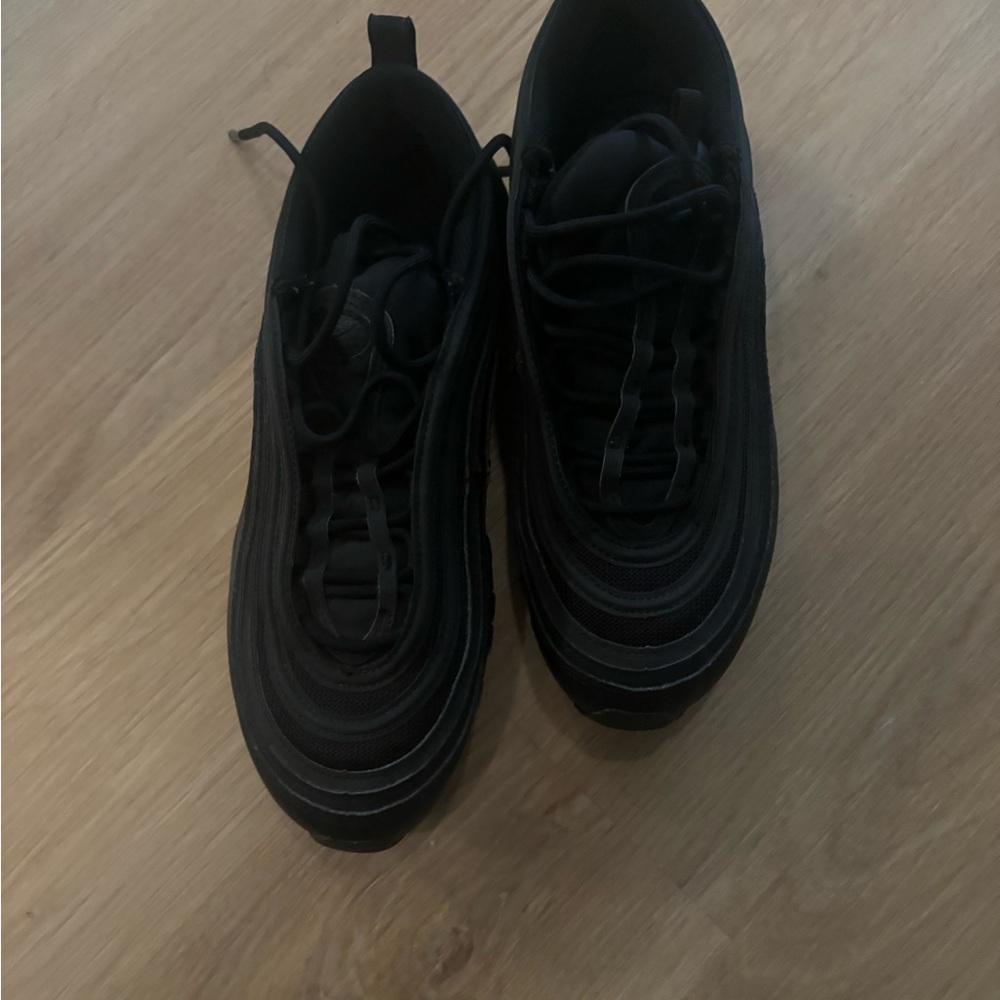 Nike Air Max size 9.5 Women all black. Top condition.